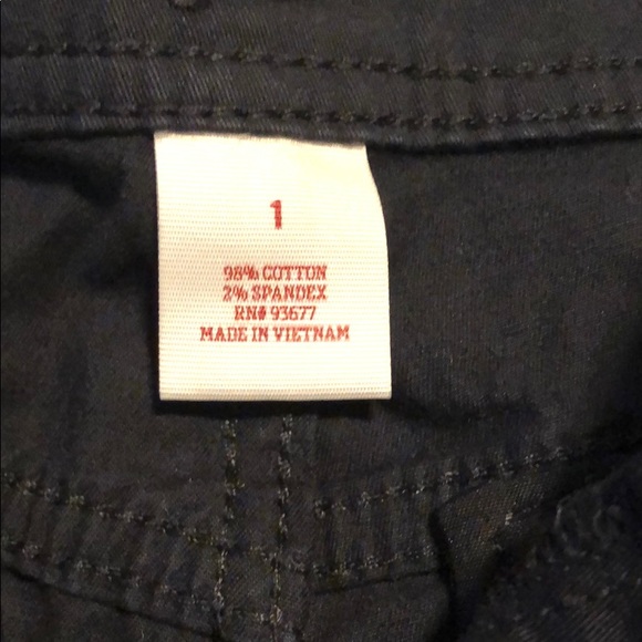 Shorts - Picture 4 of 5